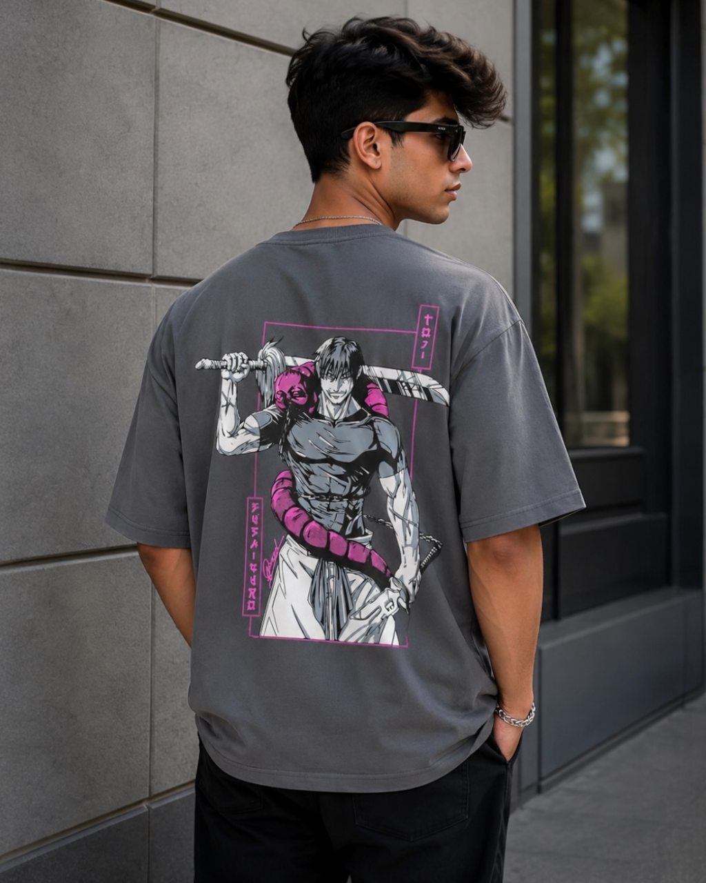 GRAPHIC ANIME TEE