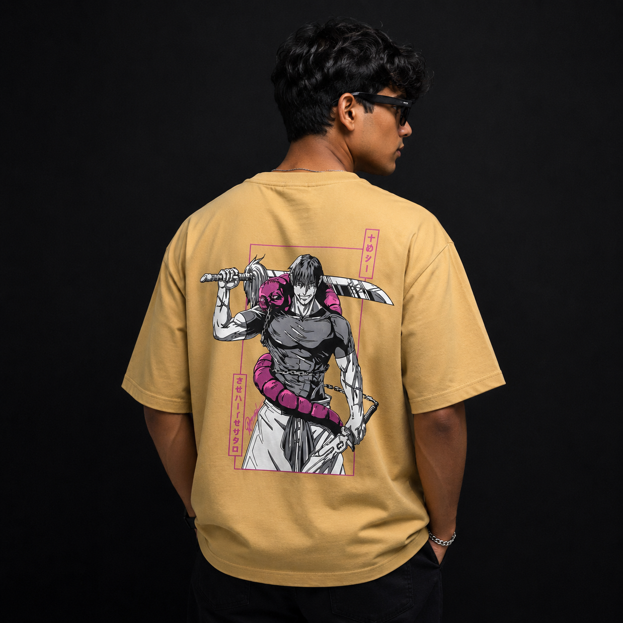 GRAPHIC ANIME TEE
